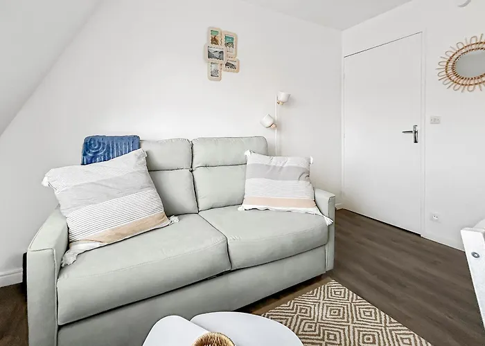 Moderne, A 2 Pas De La