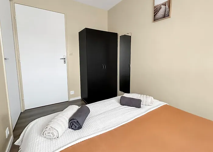 Moderne, A 2 Pas De La * ヴィレ・シュル・メール